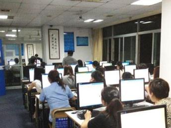 圖公明培訓中心 專業(yè)技能培訓，成就職業(yè)夢想